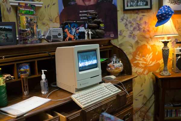展示会場で見つけた初代Photoshopが動くMacintosh Classic